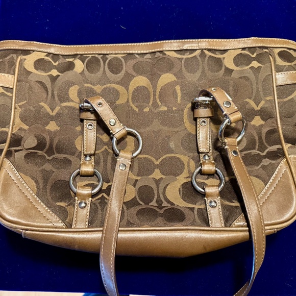 Coach Handbag - Picture 3 of 5